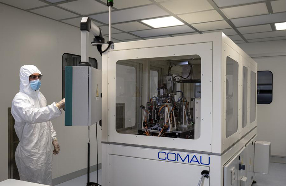 EIB invierte $58.7M en las instalaciones italianas de Comau Comaudryroom Featured