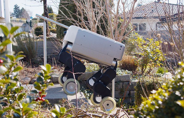 Amazon adquiere proveedor de entrega de puerta robótica RIVR RIVR_Two – Robótica, Inteligencia Artificial, Automatización