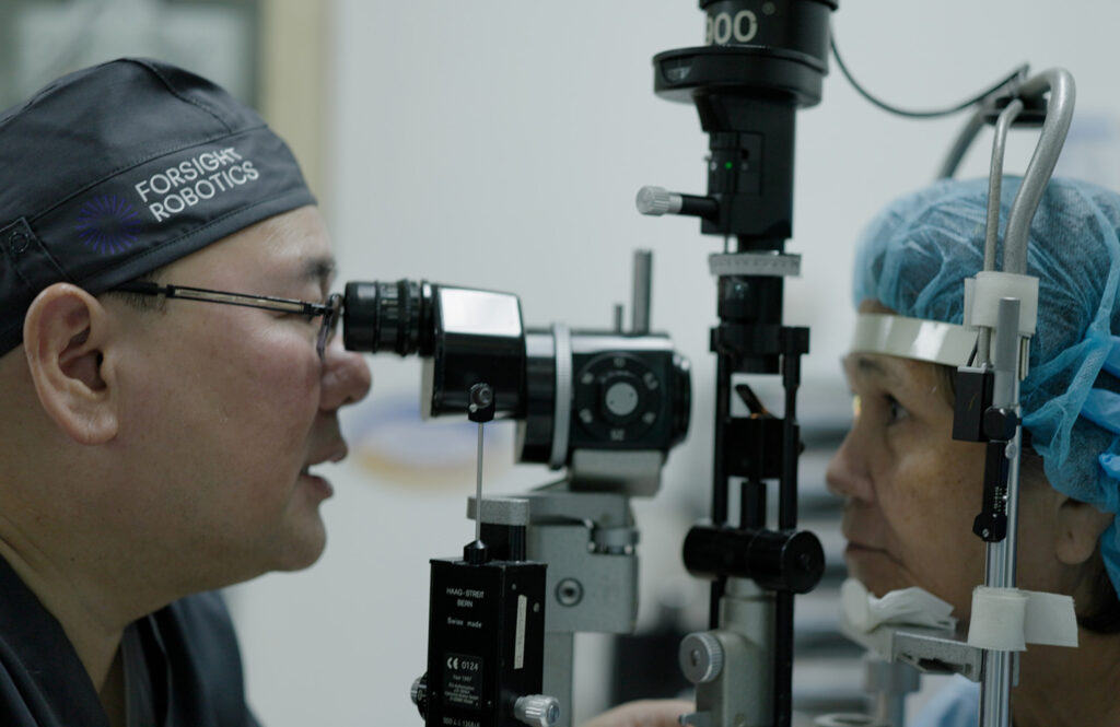 Camino de ForSight Robotics para realizar una cirugía de catarata totalmente robótica robótica argentina - Camino de ForSight Robotics para realizar una cirugía de catarata totalmente robótica